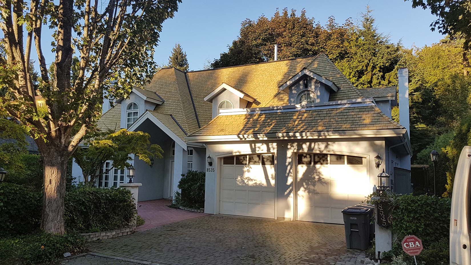 Residential roofing repair